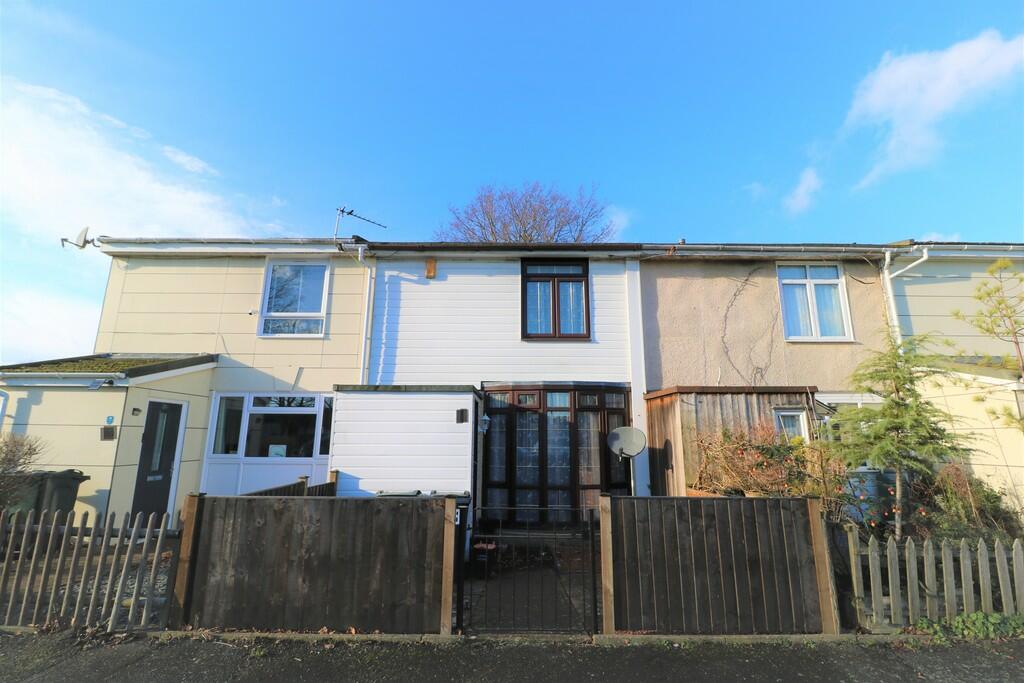 2 bedroom terraced house for rent in Bicknor Road, Maidstone, ME15