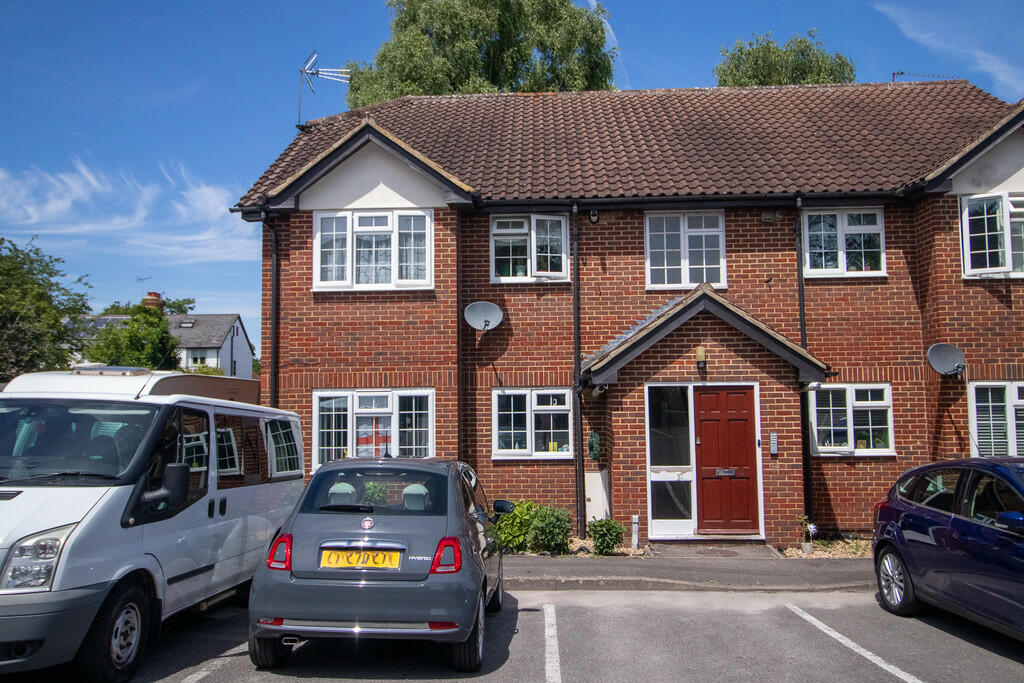 Main image of property: Imran Ct, Aldershot, GU12