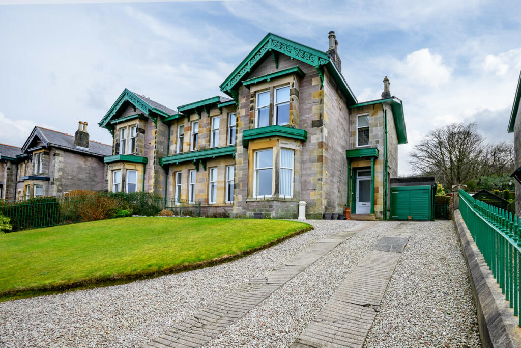 5 bedroom semidetached house for sale in Crichton Road, Isle Of Bute, PA20