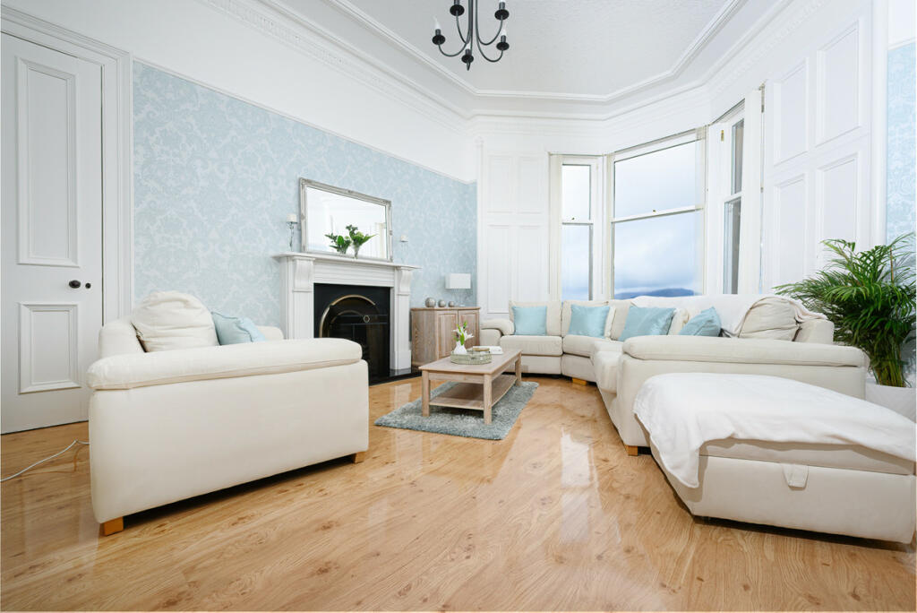 5 bedroom semidetached house for sale in Crichton Road, Isle Of Bute, PA20