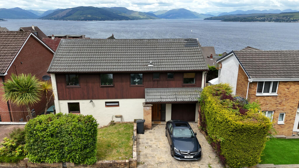 4 bedroom detached house for sale in Rosemount Place, Gourock, PA19