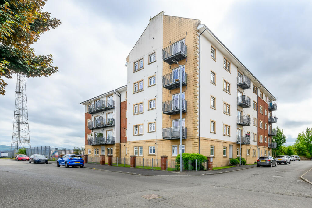 2 bedroom flat for sale in Campbell Street, Greenock, PA16