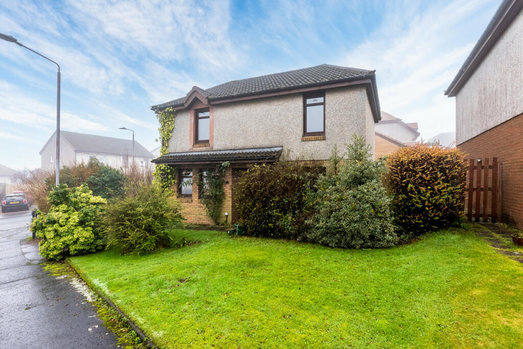 4 bedroom detached house