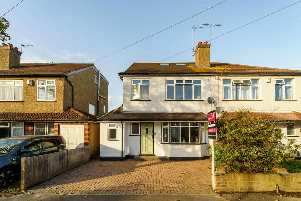 4 bedroom semidetached house for sale in Templedene Avenue, Staines