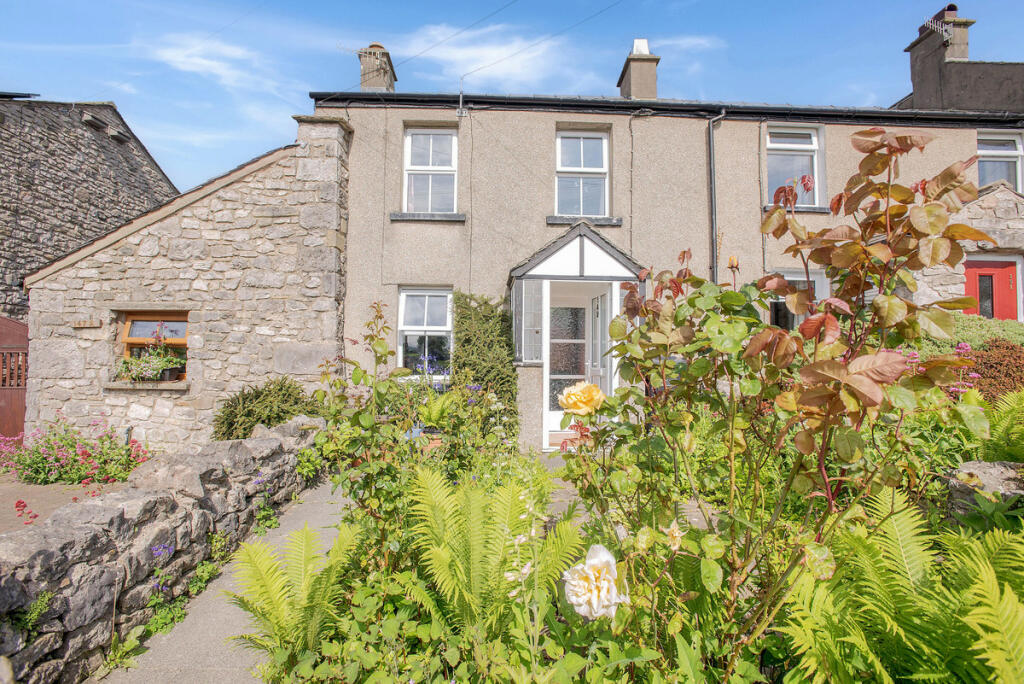 2 bedroom terraced house for sale in Main Street, Warton, LA5