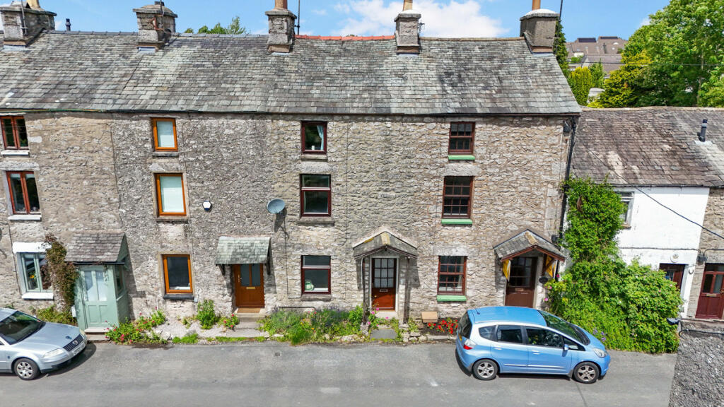 2 bedroom terraced house for sale in Milnthorpe Road, Holme, LA6