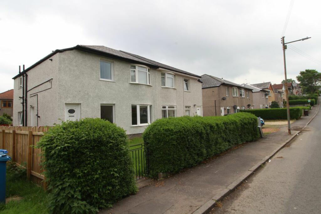 2 bedroom flat for rent in Crofthill Road, Glasgow, G44