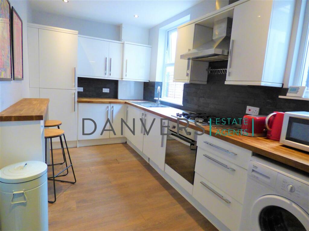 4 bedroom terraced house for rent in Noel Street, Leicester, LE3 0DS, LE3