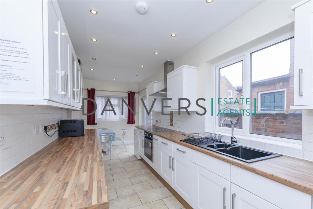 Main image of property: Norman Street