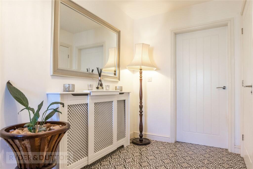 4 bedroom link detached house for sale in Linthwaite Croft, Linthwaite