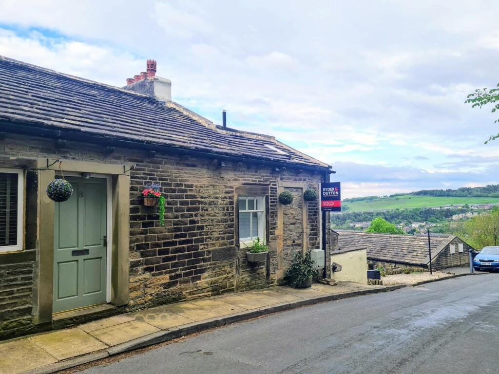 1 bedroom terraced house for sale in Copley Bank Road, Wellhouse