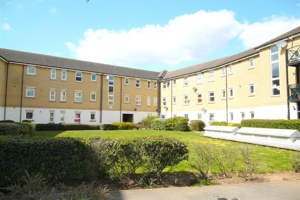 Main image of property: Glandford Way, Chadwell Heath, Romford, RM6 4US