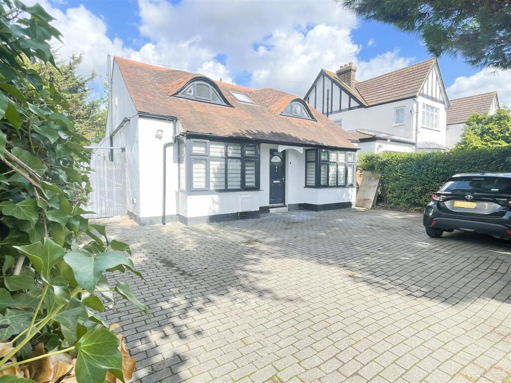 Main image of property: Ardleigh Green Road, Hornchurch RM11 2ST