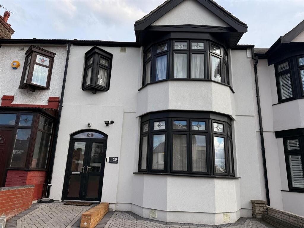 Main image of property: Wanstead Lane, Ilford