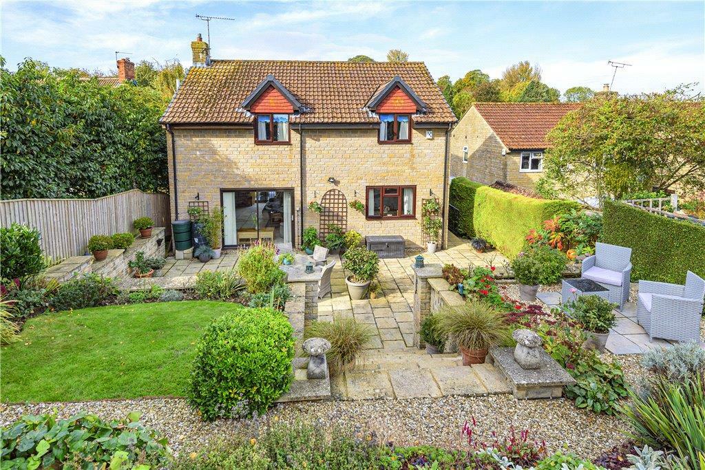 4 bedroom detached house for sale in Silver Street, Shepton Beauchamp