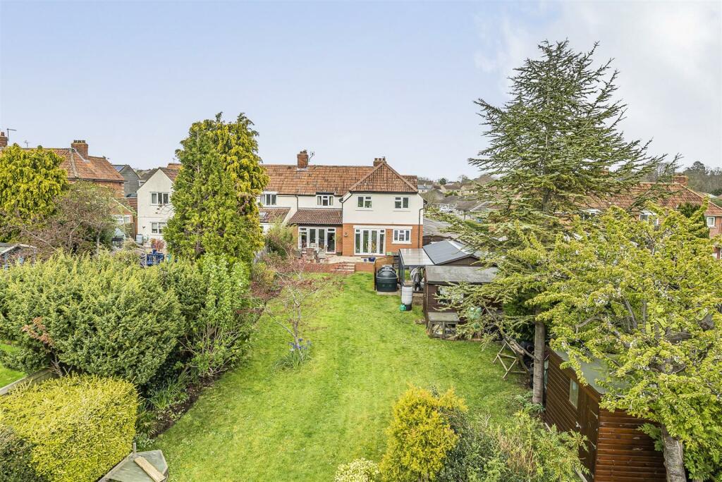 5 bedroom semidetached house for sale in Honeylands, Curry Rivel