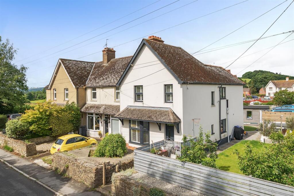 Main image of property: The Crescent, Ilminster