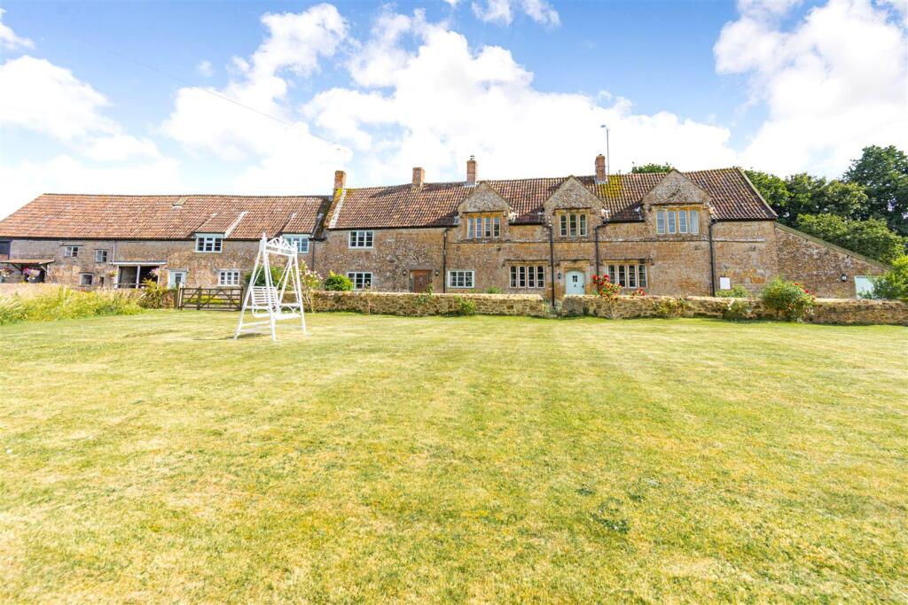 Main image of property: Sea, Ilminster TA19 0SF