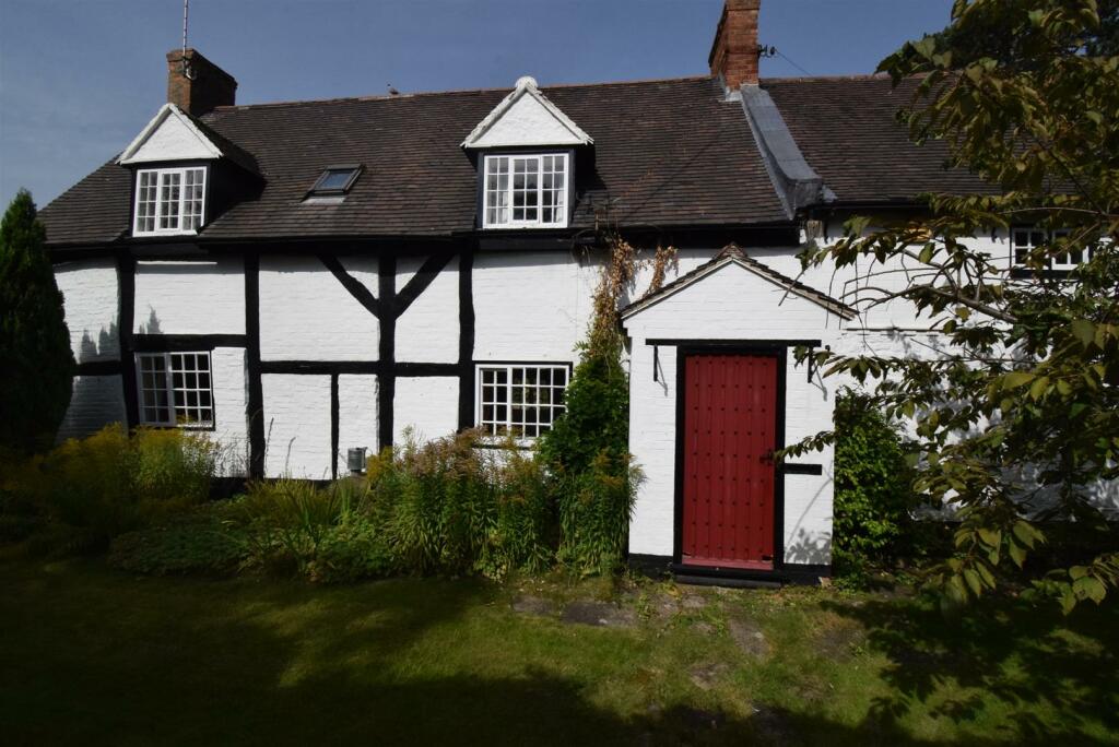 4 bedroom cottage for sale in Brookside Road, Breadsall, Derby, DE21