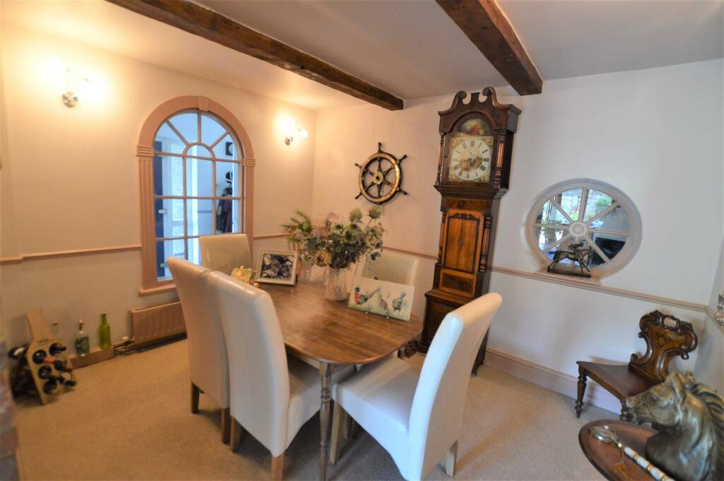 4 bedroom semidetached house for sale in Stud Farm, Cross street