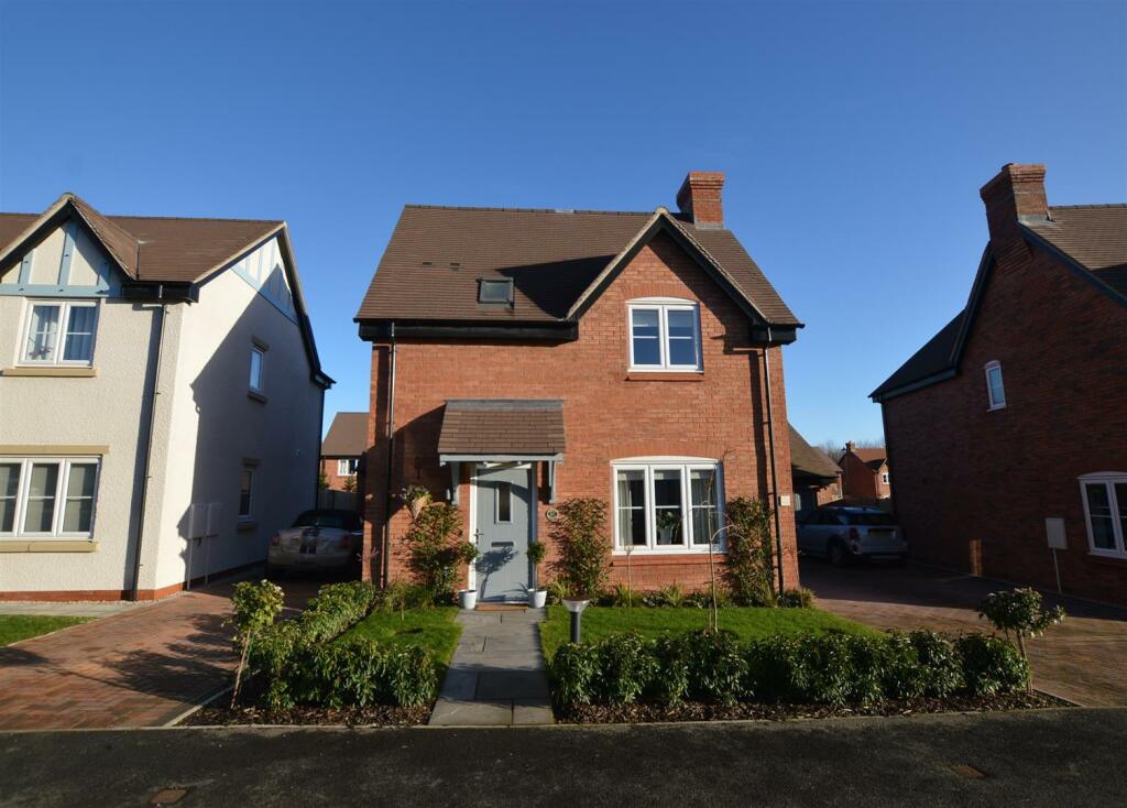 3 bedroom detached house for sale in Priory Close, Breedon On The Hill
