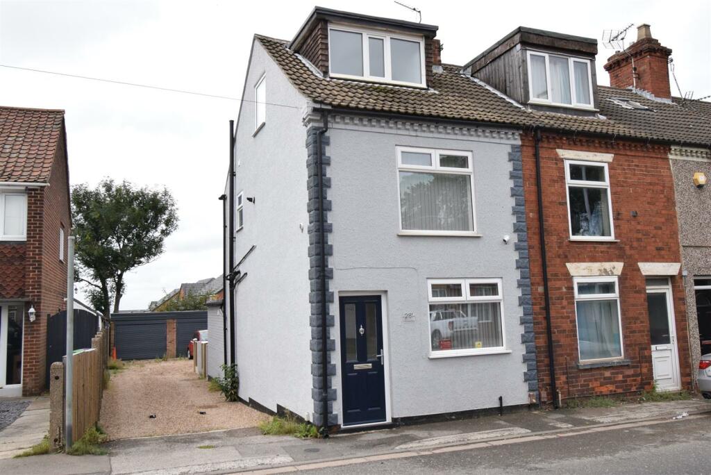 2 bedroom end of terrace house for sale in Alfreton Road, SuttonInAshfield, NG17