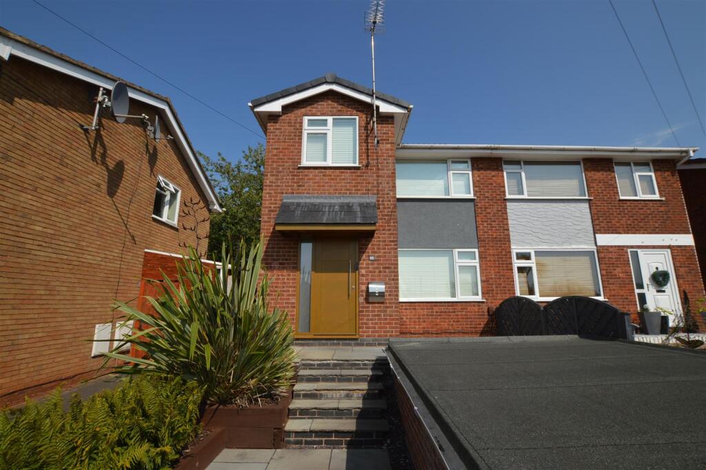 Main image of property: Glebe Road, Thringstone, Coalville