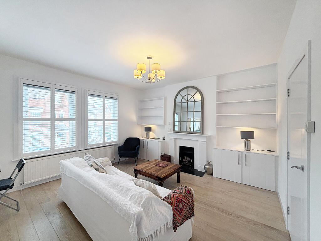 Main image of property: Fulham Park Gardens, London, SW6