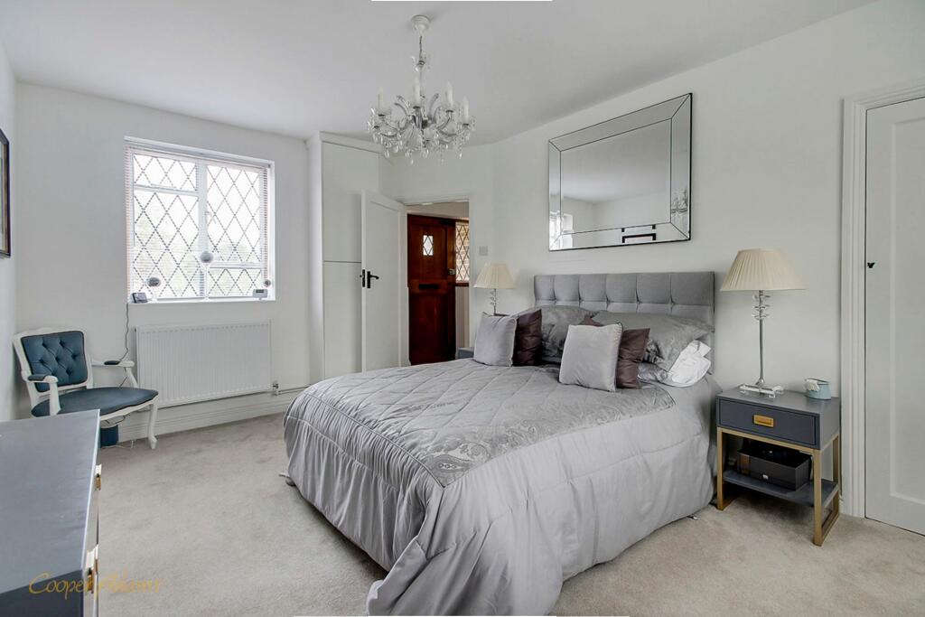 Additional property image - Toddington Lane, Wick, BN17