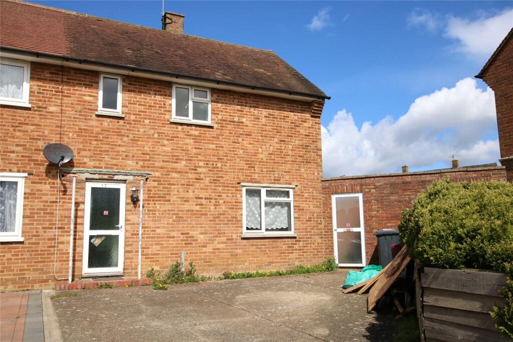 2 bedroom end of terrace house for sale in Swan Road, Hailsham, East