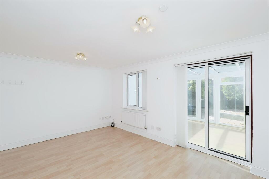 Additional property image - Hobart Quay, Eastbourne, East Sussex, BN23