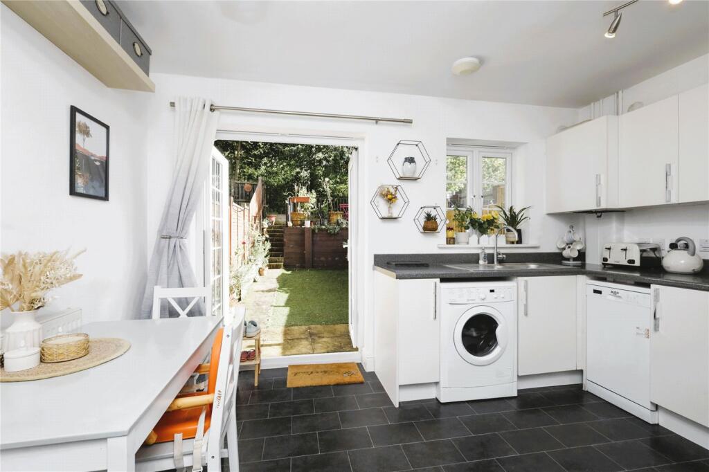 Additional property image - Akehurst Close, Hellingly, Hailsham, East Sussex, BN27