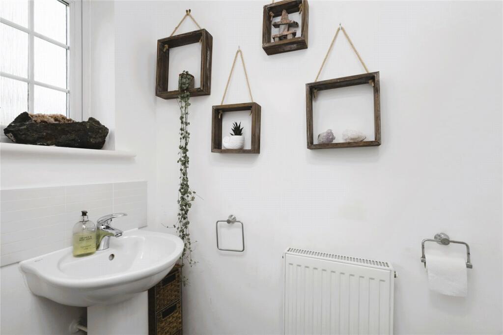 Additional property image - Akehurst Close, Hellingly, Hailsham, East Sussex, BN27