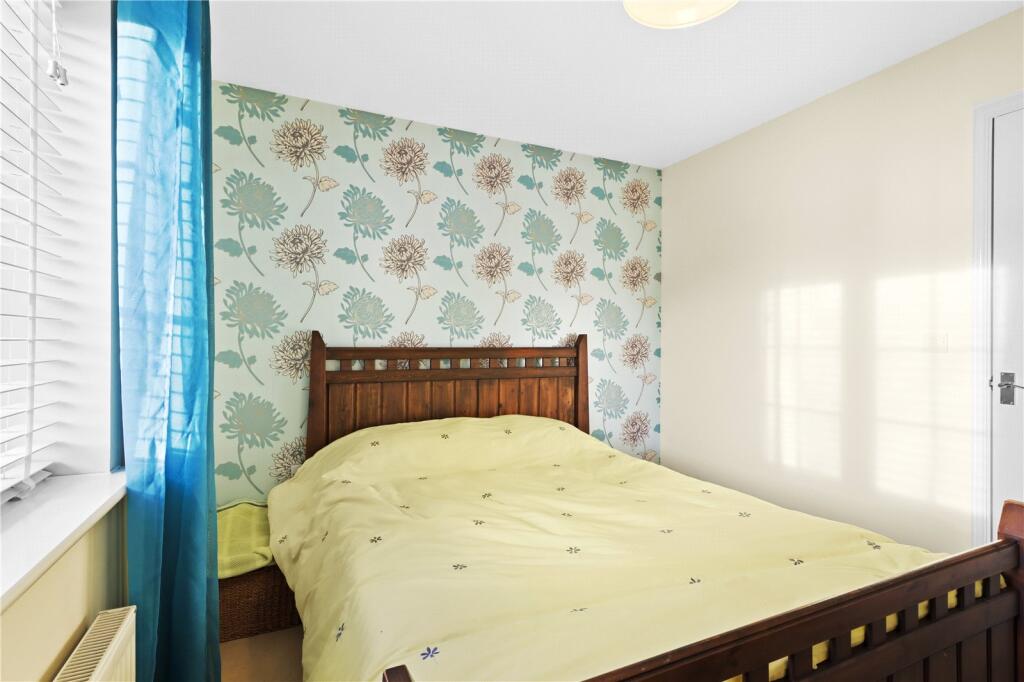 Additional property image - Buckle Gardens, Hellingly, Hailsham, East Sussex, BN27