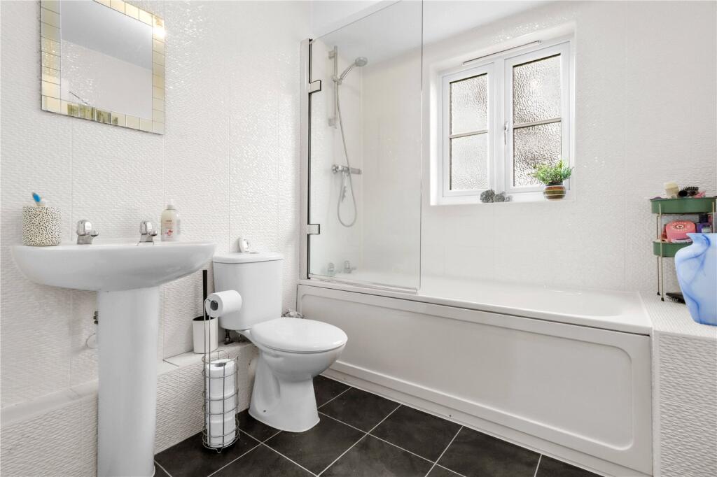 Additional property image - Brunel Drive, Hailsham, East Sussex, BN27