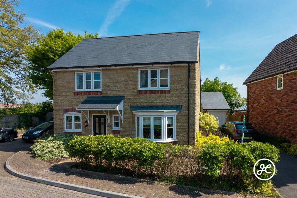 4 bedroom detached house for sale in Cristata Way, Wilstock Village