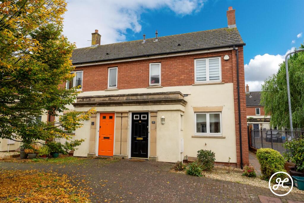 Main image of property: Mitre Court, Taunton