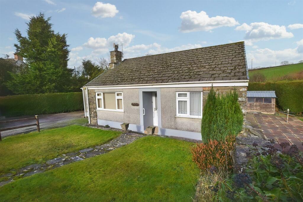 2 bedroom detached bungalow for sale in Glanrhyd, Cardigan, SA43