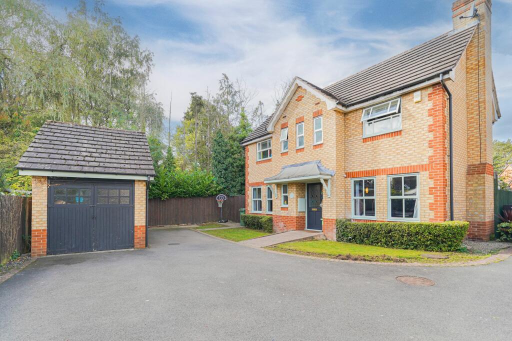 Main image of property: Lapwing Drive, Hampton-In-Arden, B92