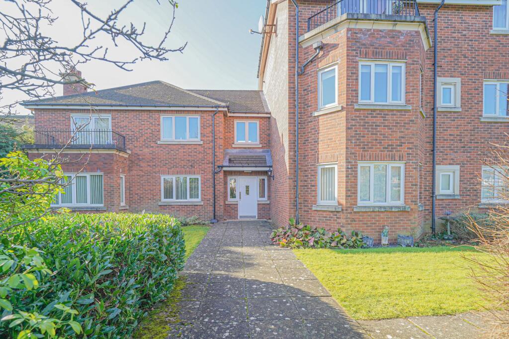 Main image of property: Kenilworth Road, Balsall Common, CV7