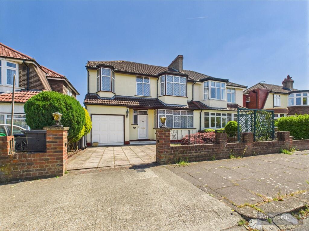 Main image of property: The Byeways, Surbiton, KT5