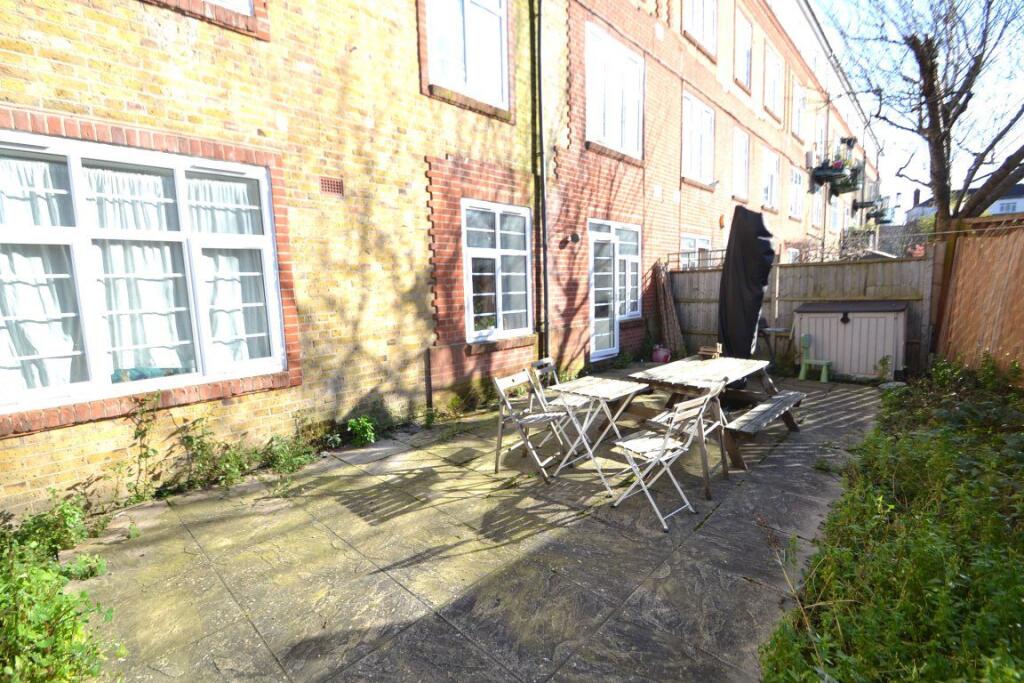 Main image of property: GREAT GARDEN FLAT IN SUPERB LOCATION