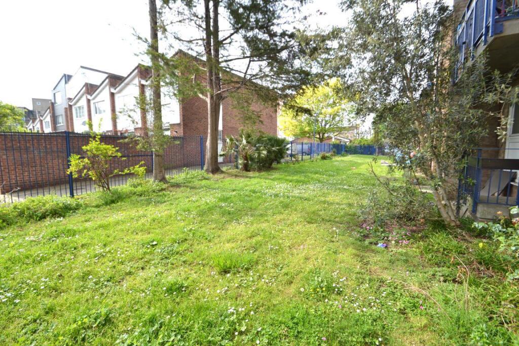 Main image of property: Private balcony, Communal Garden, 1 Double Bedroom