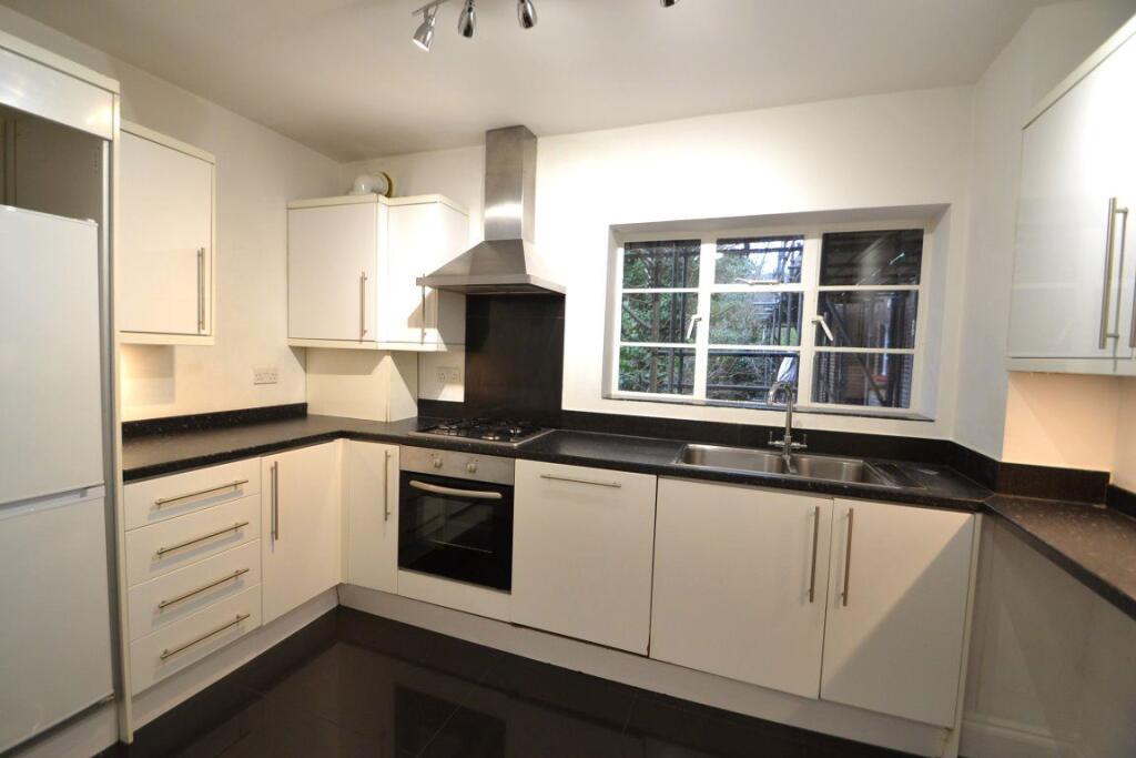 Main image of property: Hampstead Garden Suburb - 3 bedroom flat