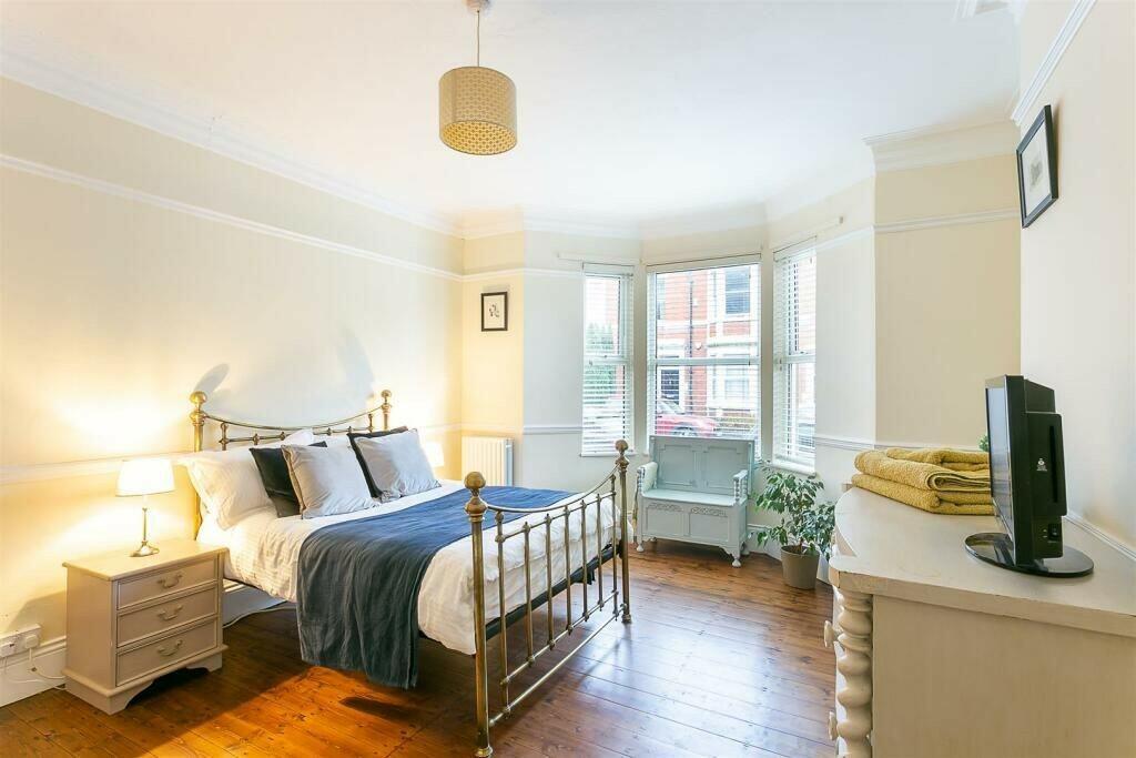 2 bedroom flat for rent in Ashleigh Grove, Newcastle Upon Tyne, NE2