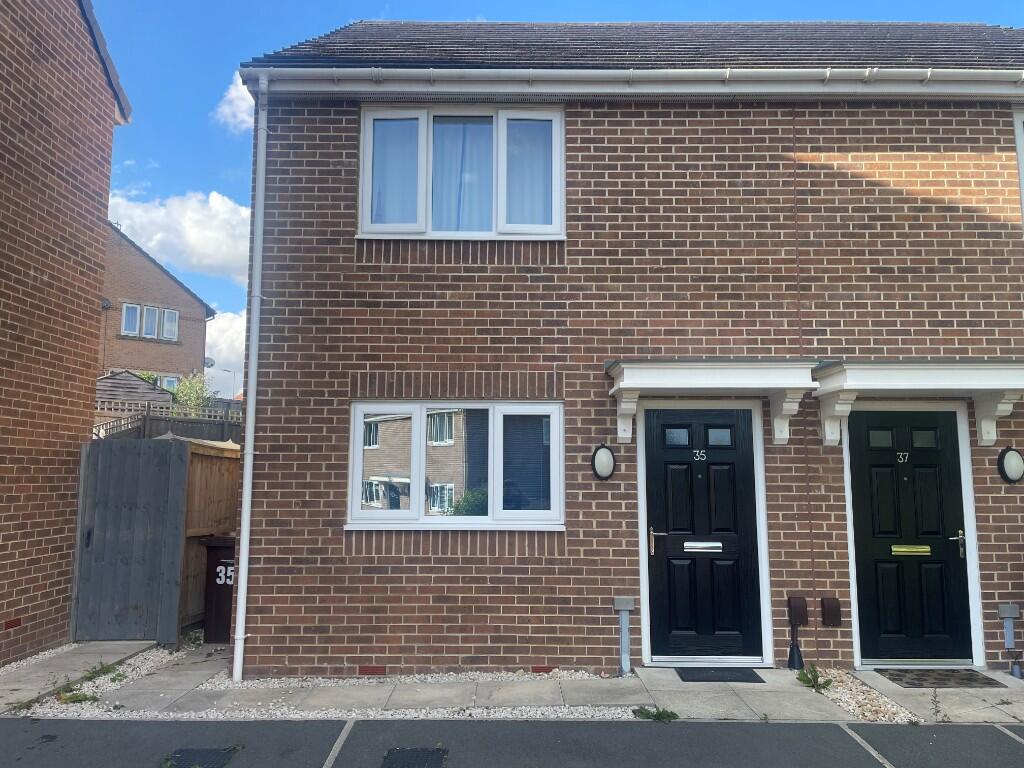 Main image of property: Wool Chase, Wakefield, West Yorkshire, WF2