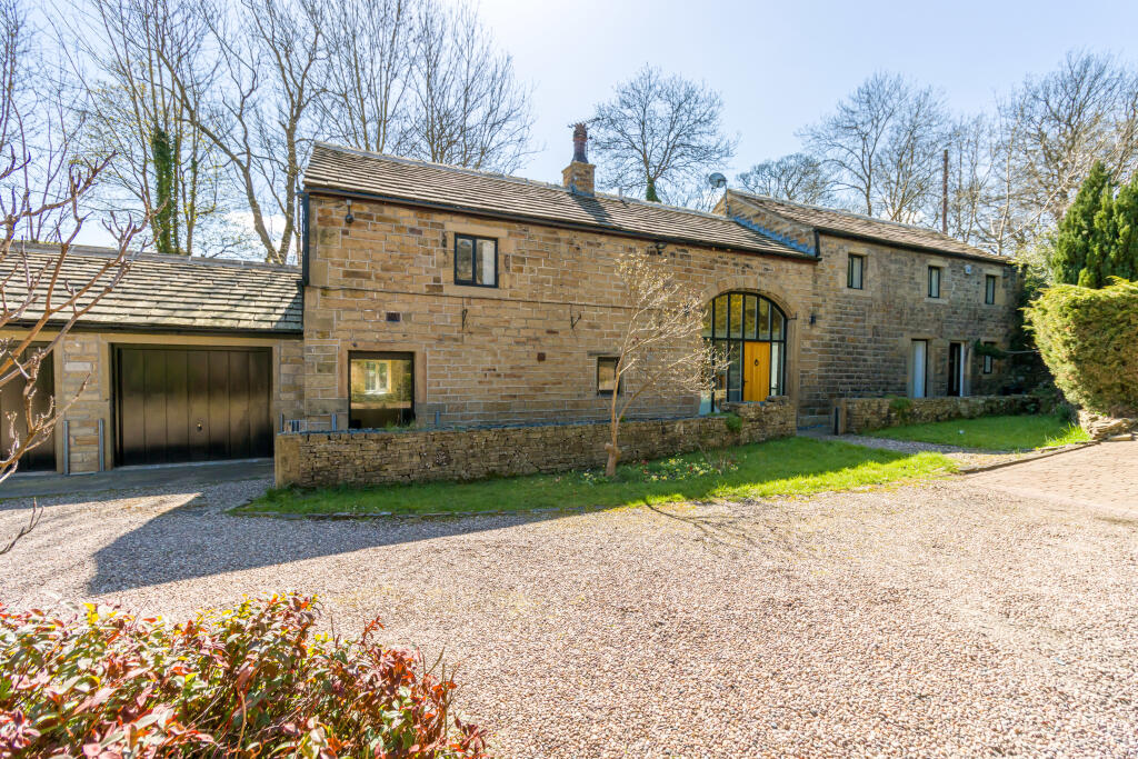 5 bedroom detached house for sale in Woodsome Road, Fenay Bridge