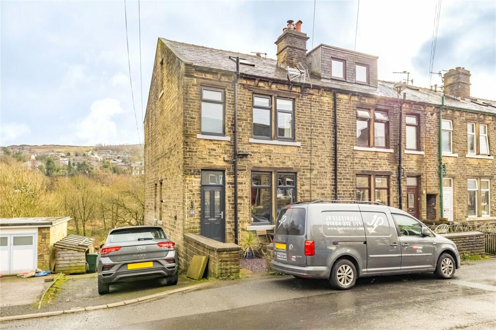 2 bedroom end of terrace house for sale in Marsden Lane, Marsden