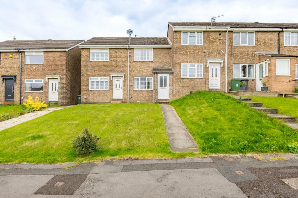 2 bedroom terraced house for sale in Kinder Avenue, Cowlersley
