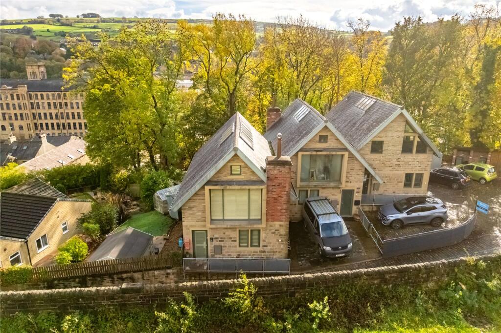 Main image of property: The Old Stable Block, Station Road, Slaithwaite, Huddersfield, HD7